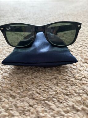 Ray-Ban Black Frame with Green Lenses Wayfarer Sunglasses